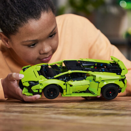 LEGO 42161 Lamborghini Huracán Tecnica