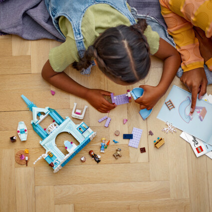 LEGO 43238 Elsas frostiga slott