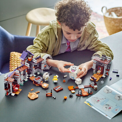 LEGO 71436 King Boos hemsökta herrgård