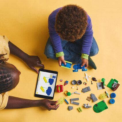 LEGO 11199 Team Spideys räddning med Dino Crawler