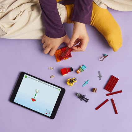 LEGO 21266 Lavastriden i Nether