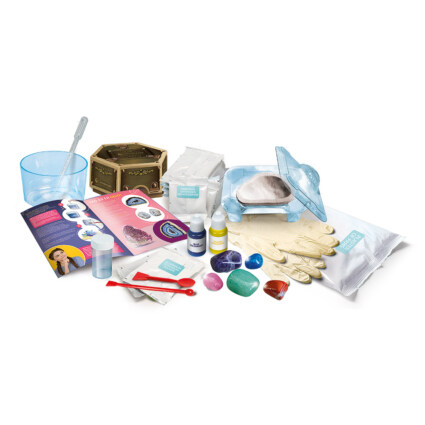 Giant Crystals & Precious Stones