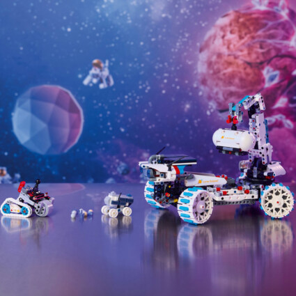 LEGO 42211 Lunar Outpost™ månrover rymdfordon