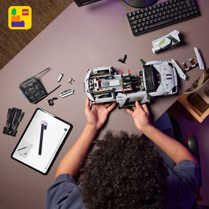 LEGO 42214 Lamborghini Revuelto supersportbil