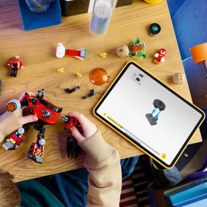 LEGO 77005 Knuckles mot Dr. Eggmans Egg Crusher robot