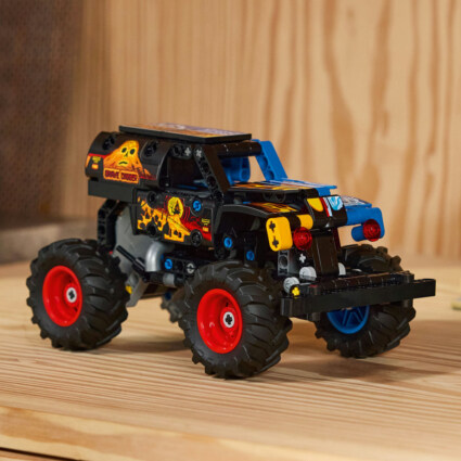 LEGO 42219 Monster Jam™ Grave Digger™ eld och is