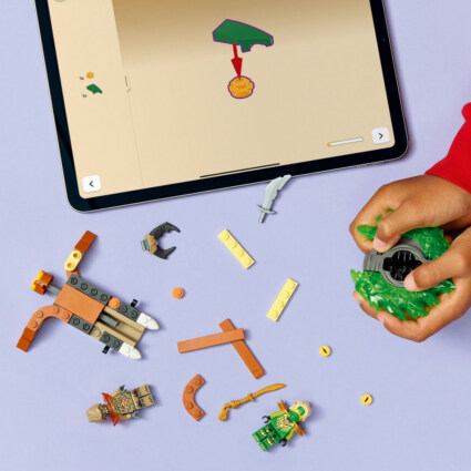 LEGO 71850 Lloyd mot jordmonsterspinner