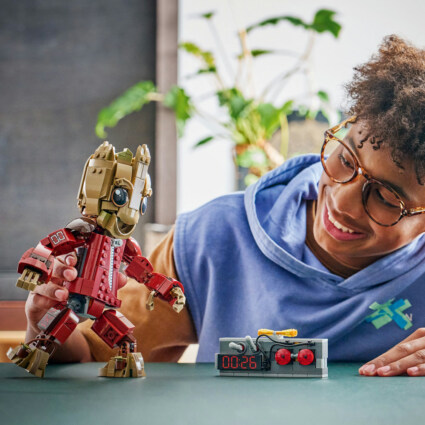 LEGO 76341 Groot i Ravager-kläder