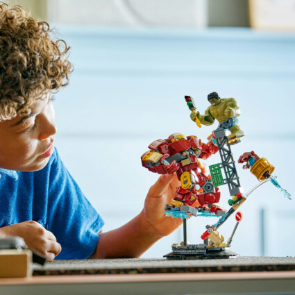 LEGO 76343 Episk strid: Hulkbuster mot Hulk
