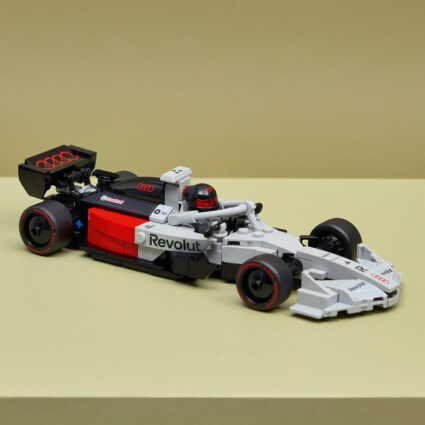 LEGO 77259 Audi Revolut F1® Team R26 racerbil