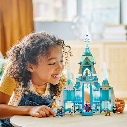 LEGO 43244 Elsas ispalats