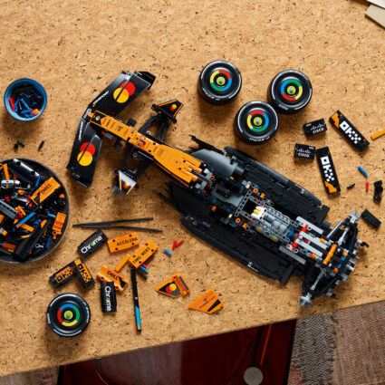 LEGO 42228 McLaren MCL39 F1® bil
