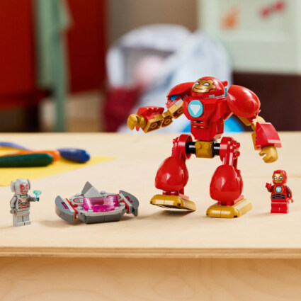 LEGO 11209 Ultron mot Iron Man