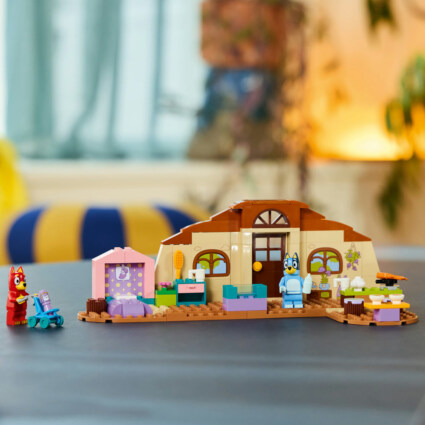 LEGO 11221 Skolan med Rusty och Bluey