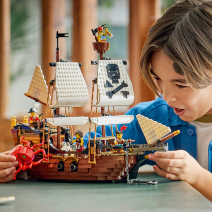 LEGO 31387 Ikoniskt piratskepp