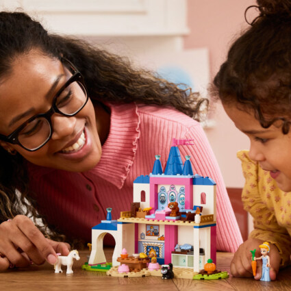 LEGO 43283 Askungens slott och djurvänner