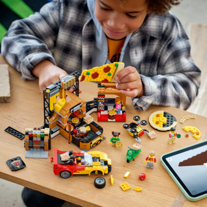 LEGO 60496 Pizzahemkörning med fordon