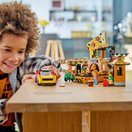 LEGO 60496 Pizzahemkörning med fordon