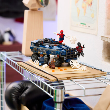 LEGO 76349 Spider-Mans fängelsetransportjakt