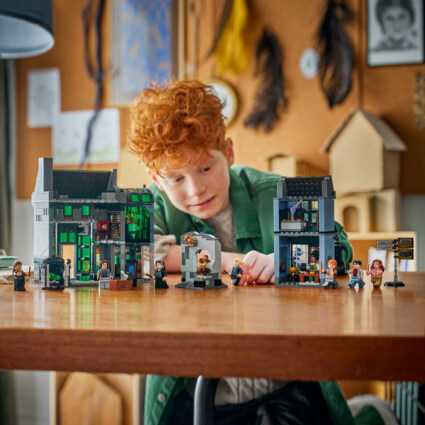 LEGO 76471 Svartvändargrändens trollkarlsbutiker