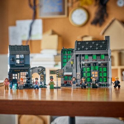 LEGO 76471 Svartvändargrändens trollkarlsbutiker