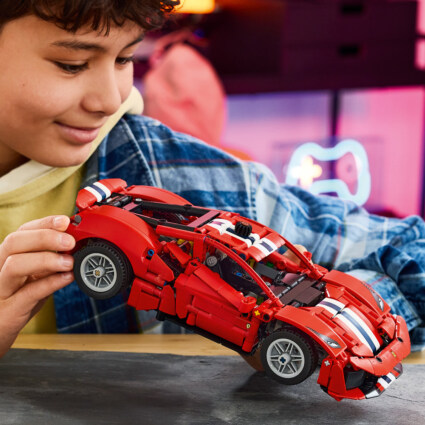 LEGO 42235 Ferrari 488 PISTA bil