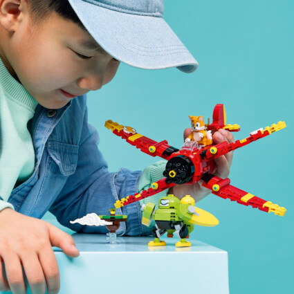 LEGO 77119 Tails Tornado-1