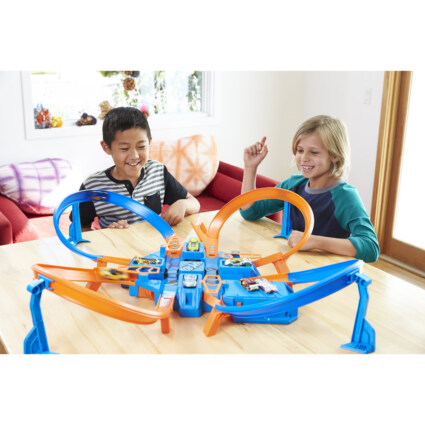 Hot Wheels Criss Cross Crash